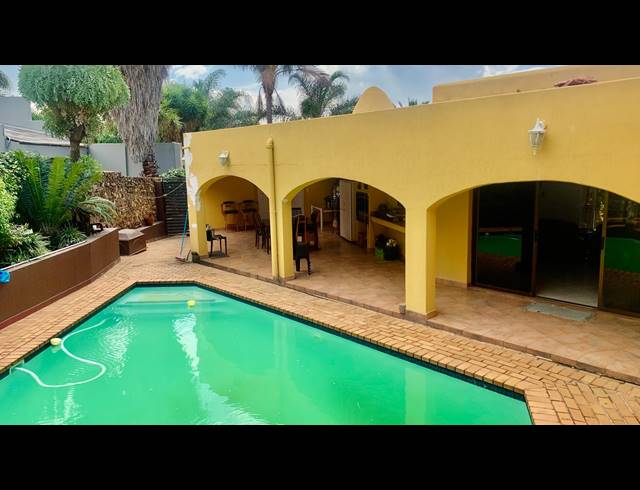 4 BEDROOM HOUSE FOR SALE IN BASSONIA